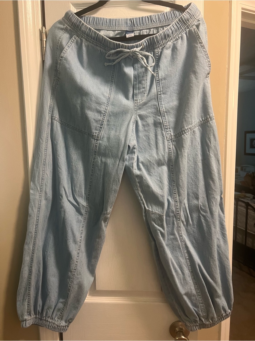 Old Navy Light Blue Denim Balloon Jeans - Mid-Rise